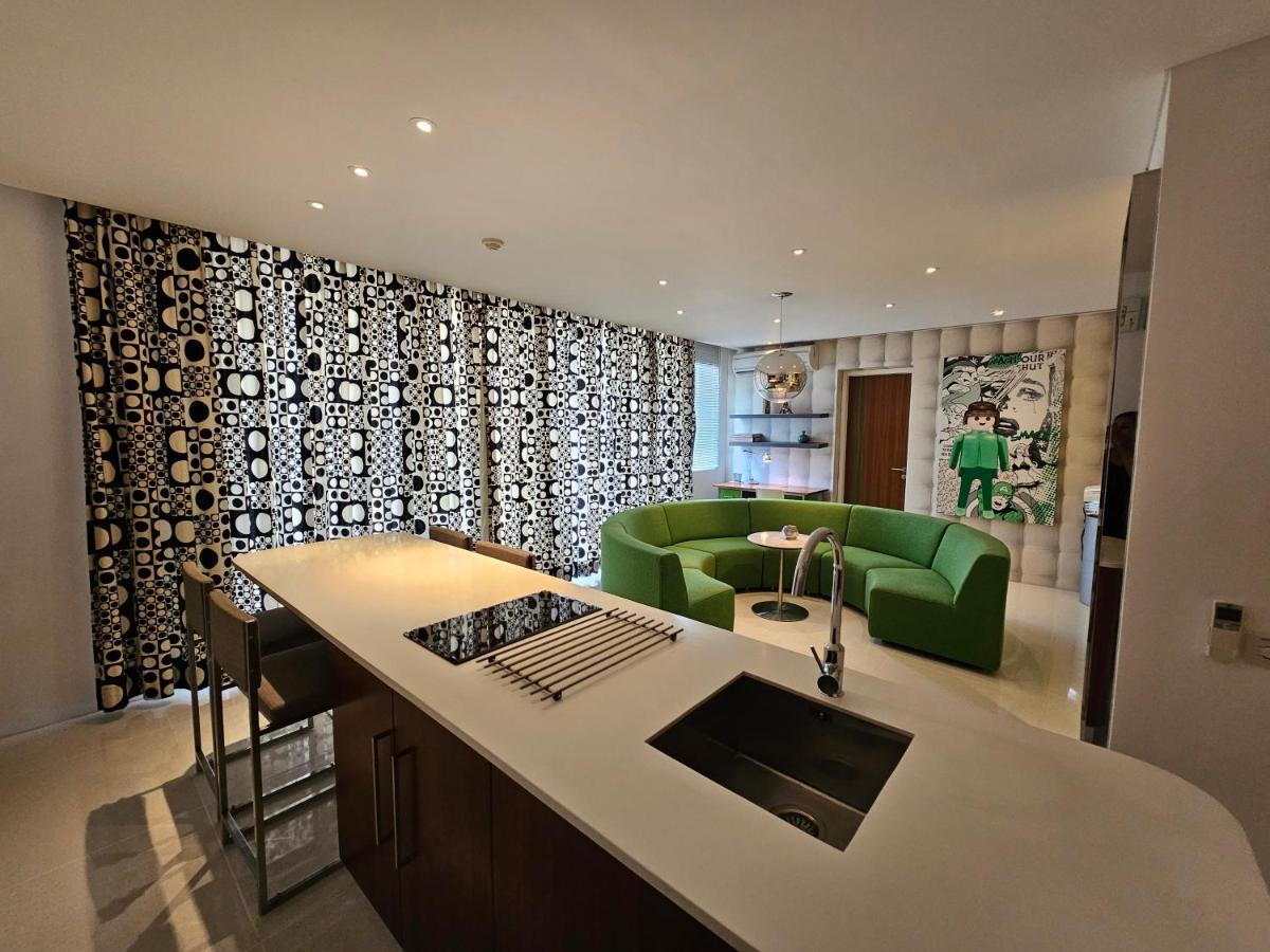 Chill Hotel Seminyak Екстериор снимка