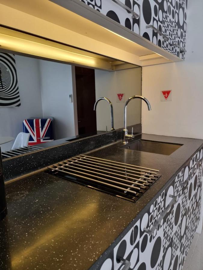 Chill Hotel Seminyak Екстериор снимка