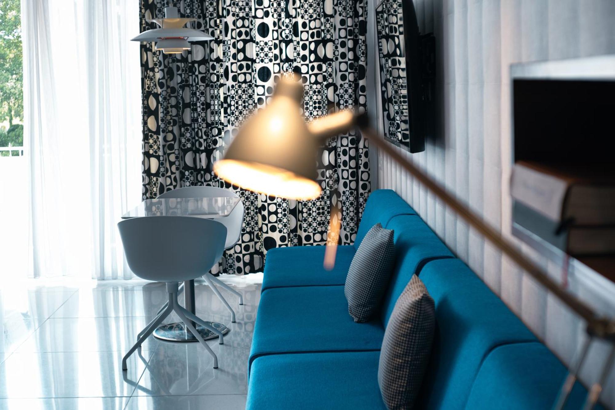 Chill Hotel Seminyak Екстериор снимка